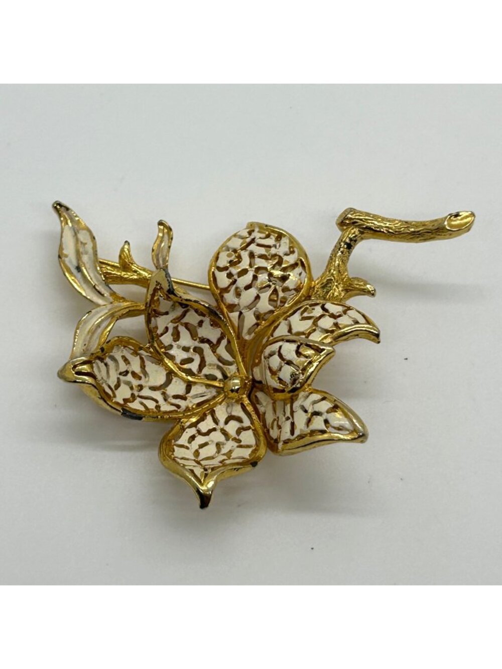 Vintage Gold Tone Flower Brooch With Off White Enamel Openwork Filigree Design